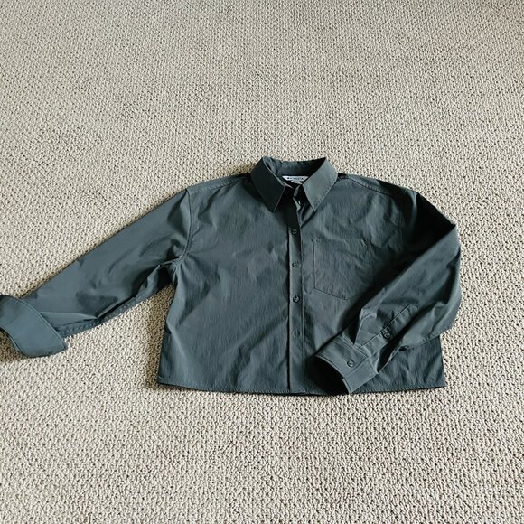 Athleta "Midday Cropped Shirt" - Picture 6 of 6